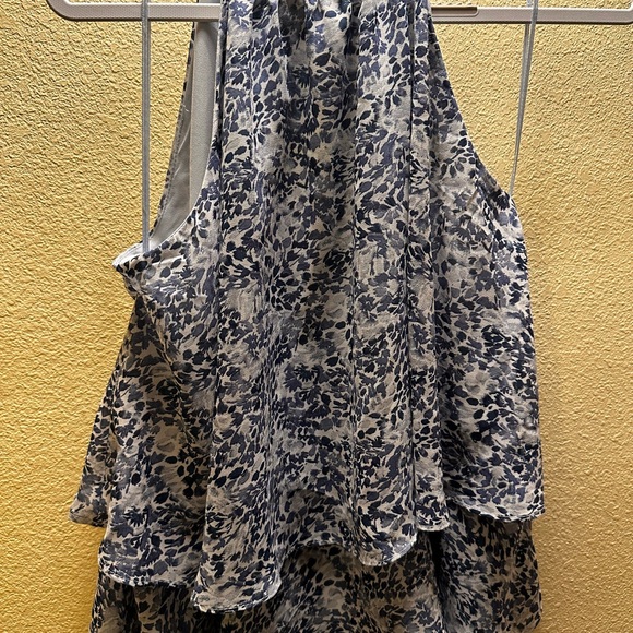 EXPRESS 2tiered chiffon sheer fully lined sleeveless hi tie neck cascade top| XS - Picture 2 of 8